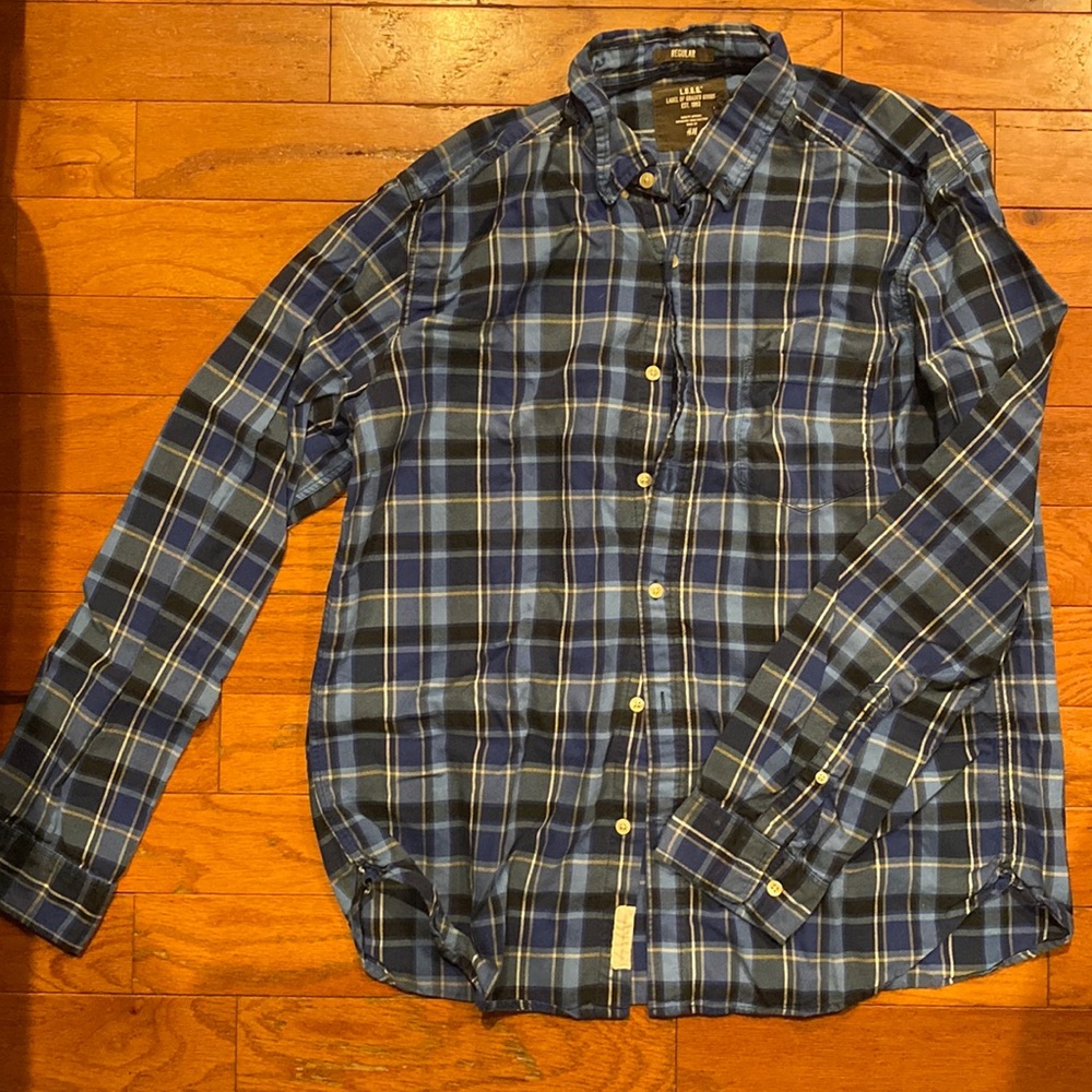 H&M Men’s large plaid button down